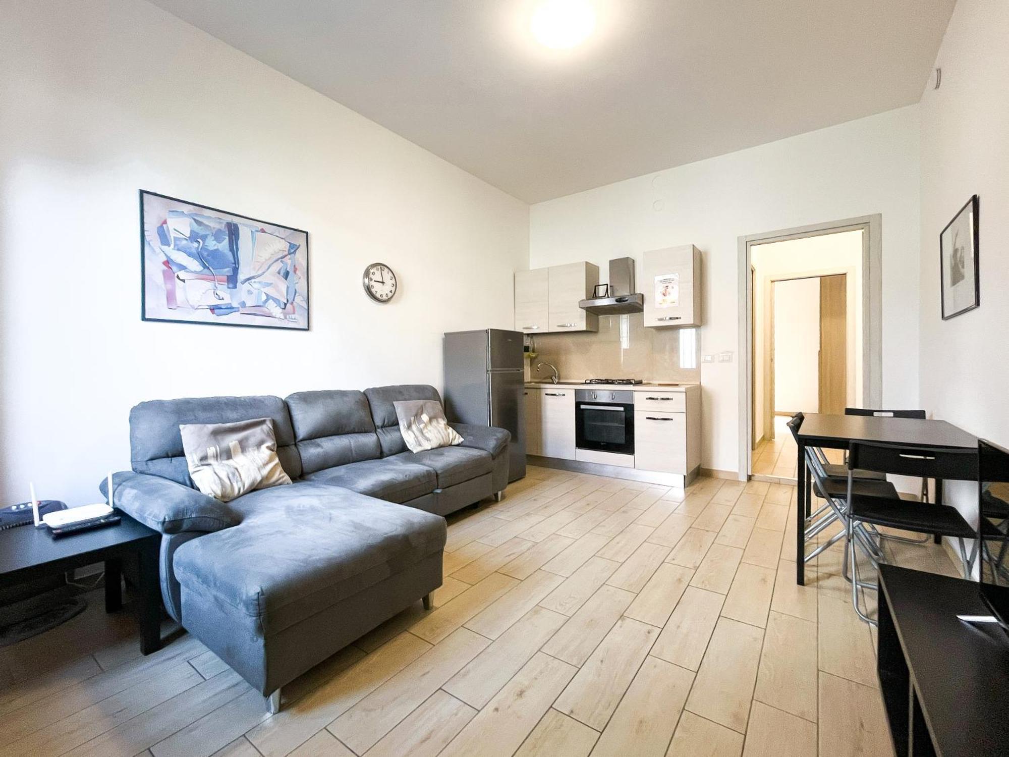 Along The Canal Smart Flat Naviglio - 4 People Corsico Exterior photo